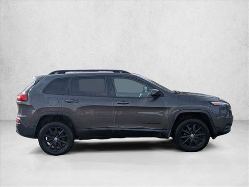 Used 2014 Jeep Cherokee Altitude w/ Comfort/Convenience Group image 4