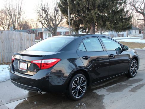 Used 2015 Toyota Corolla S image 10