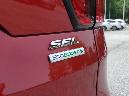 Used 2019 Ford Escape SEL FWD image 9