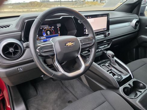 Used 2023 Chevrolet Colorado LT image 10