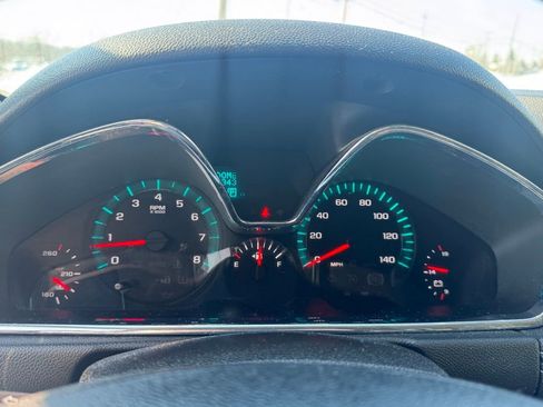 Used 2017 Chevrolet Traverse LT w/ Style and Technology Package image 15