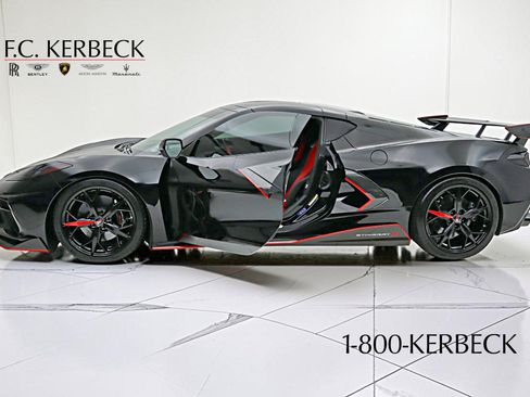 Used 2020 Chevrolet Corvette Stingray Premium Cpe w/ 3LT Preferred Equipment Group RWD image 5