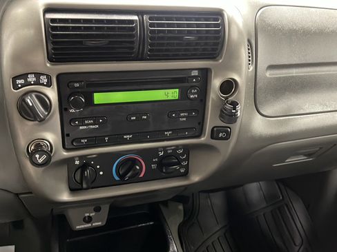 Used 2006 Ford Ranger XLT AWD/4WD image 8
