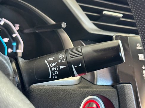 Used 2017 Honda Civic EX-T image 31