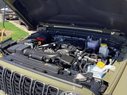 New 2025 Jeep Gladiator Sport image 42