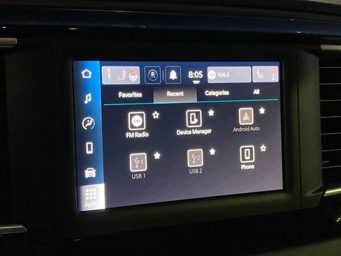 Used 2022 Chrysler Voyager LX image 23