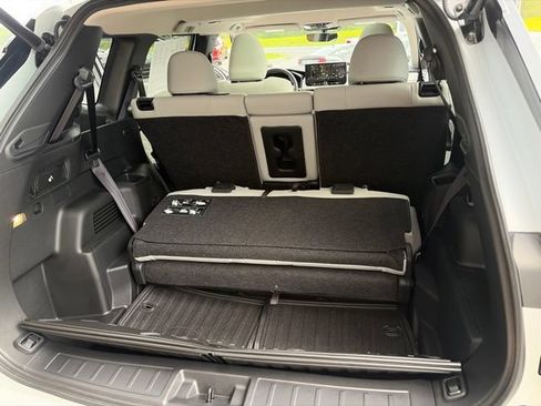 Used 2026 Mitsubishi Outlander SEL AWD/4WD image 29