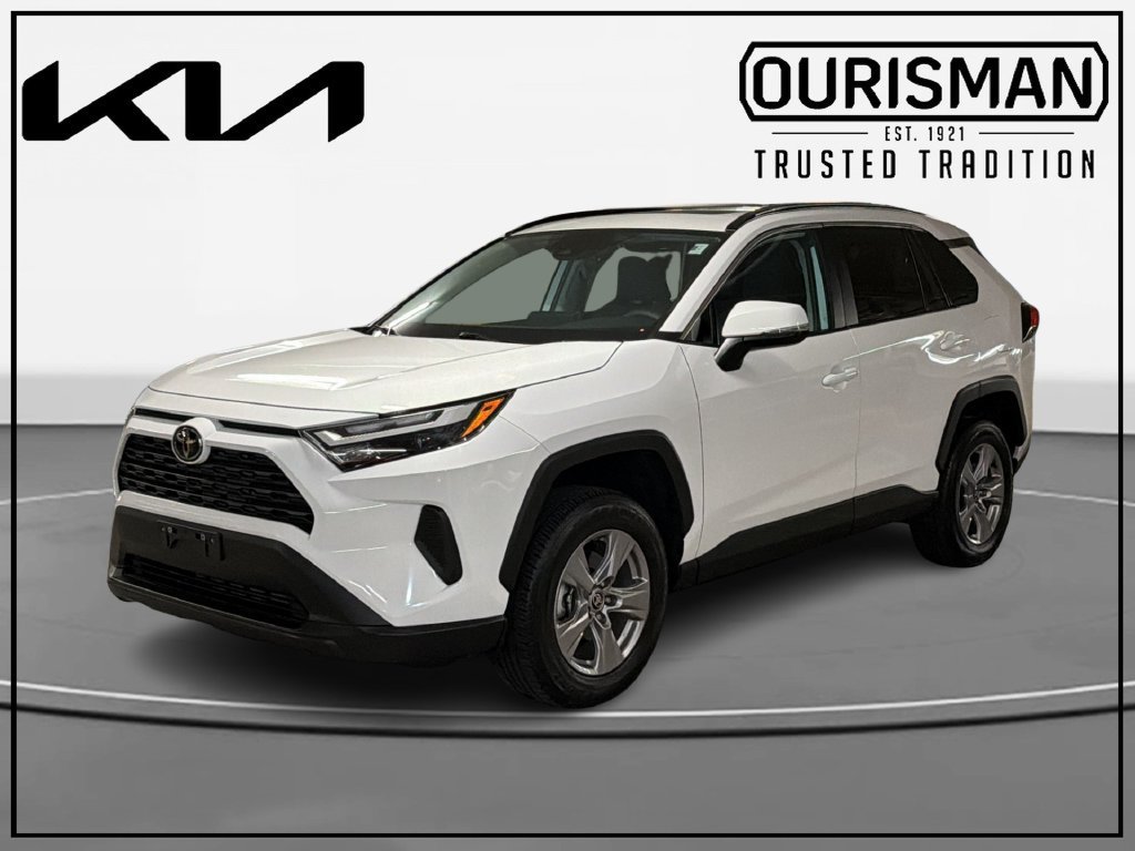 Used 2025 Toyota RAV4 XLE w/ Convenience Package AWD/4WD image 2