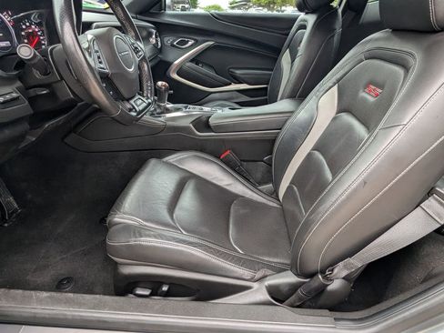 Used 2021 Chevrolet Camaro SS RWD image 12