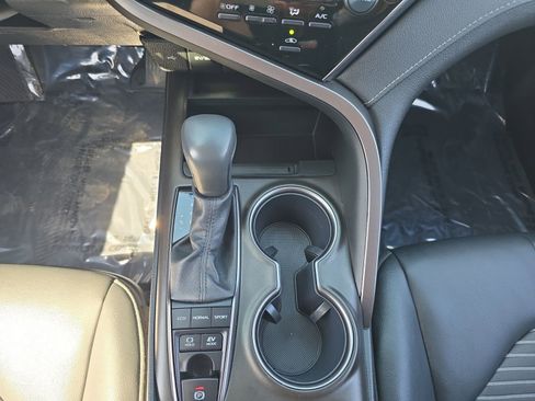 Certified 2024 Toyota Camry SE w/ Cold Weather Package FWD image 17