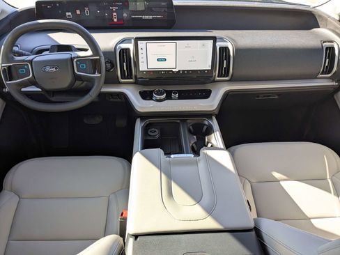 New 2026 Ford Expedition Max Active image 16