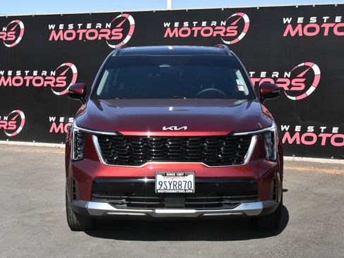 Used 2025 Kia Sorento S w/ Panoramic Sunroof Package FWD image 2