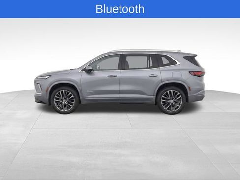 Used 2025 Buick Enclave Avenir w/ Super Cruise Package AWD/4WD image 6