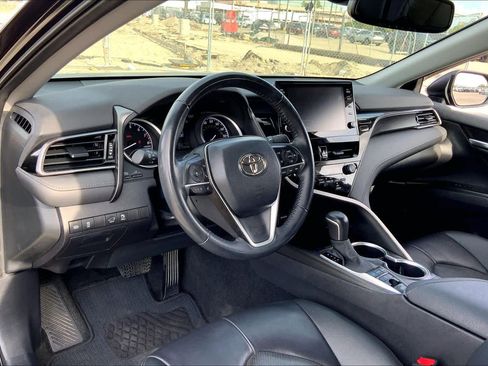 Used 2023 Toyota Camry XLE image 17