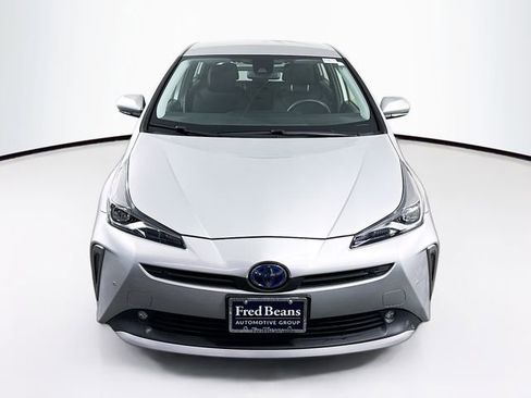 Used 2022 Toyota Prius LE image 2