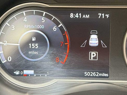 Used 2025 Nissan Versa SV FWD image 17