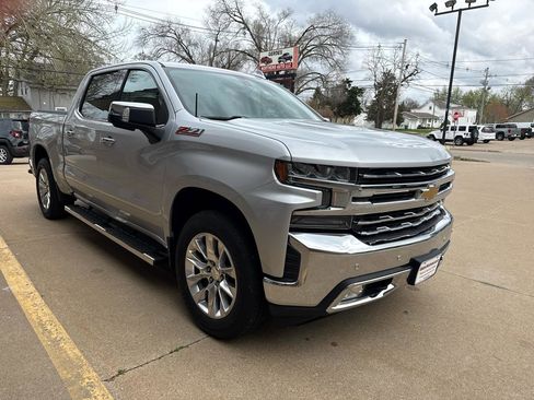Used 2020 Chevrolet Silverado 1500 LTZ image 3