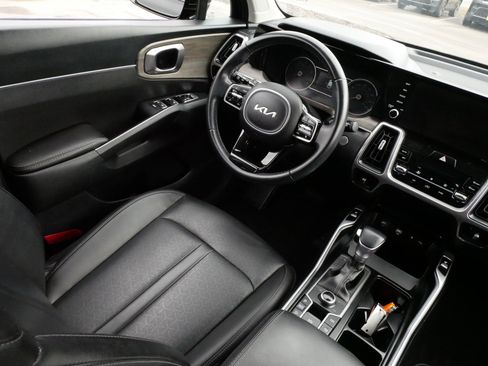 Used 2023 Kia Sorento X-Line EX image 9