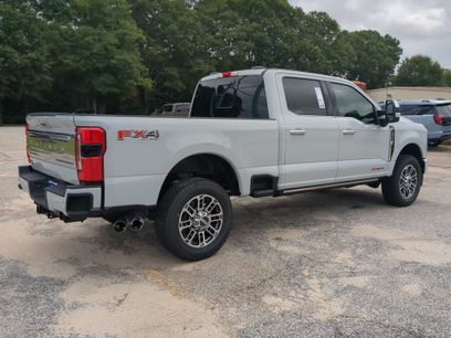 New 2026 Ford F250 Platinum w/ Platinum Plus Package