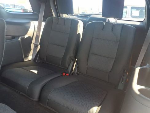 Used 2015 Ford Explorer XLT image 10