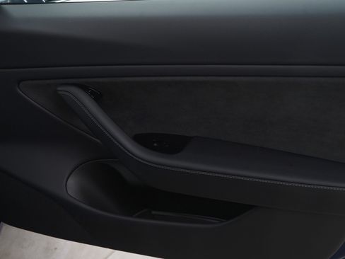 Used 2019 Tesla Model 3 Long Range image 9