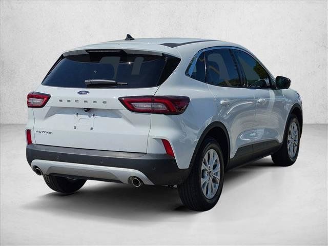 Used 2024 Ford Escape Active w/ Tech Pack #2 FWD image 5
