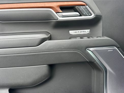 Used 2023 GMC Sierra 1500 Denali w/ Denali Reserve Package image 11