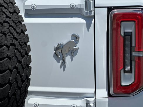 New 2026 Ford Bronco Badlands w/ Sasquatch Package AWD/4WD image 27
