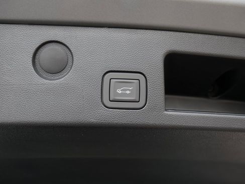 New 2026 Chevrolet Equinox ACTIV w/ Convenience Package III image 28