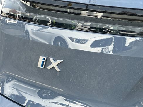 Used 2024 BMW iX xDrive50 w/ Sport Package image 27