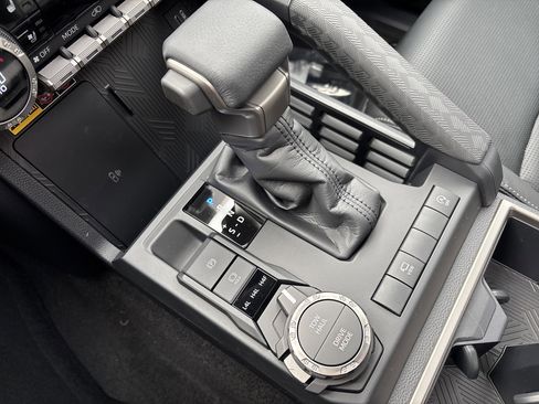 New 2026 Toyota 4Runner Limited AWD/4WD image 29