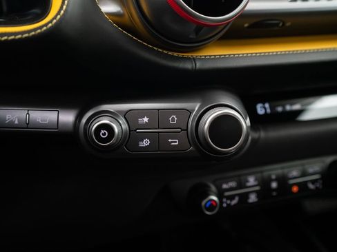 Used 2020 Ferrari 812 Superfast image 19