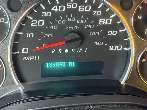 Used 2017 GMC Savana 3500 Extended RWD image 12