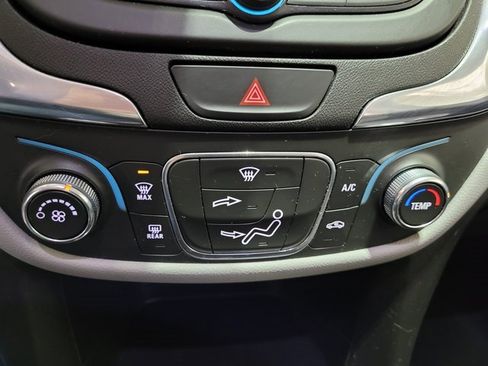 Used 2021 Chevrolet Equinox LT w/ LPO, Floor Liner Package image 34