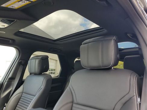 New 2025 Land Rover Discovery Dynamic SE AWD/4WD image 20