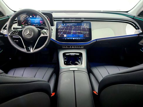 Used 2025 Mercedes-Benz E 450 4MATIC Sedan image 19