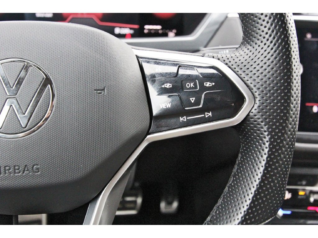 Used 2022 Volkswagen Tiguan SE R-Line FWD image 23
