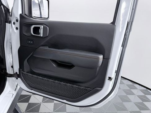 Used 2023 Jeep Gladiator Mojave w/ LED Lighting Group image 10