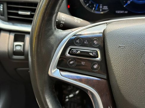 Used 2016 Cadillac XTS Premium image 12