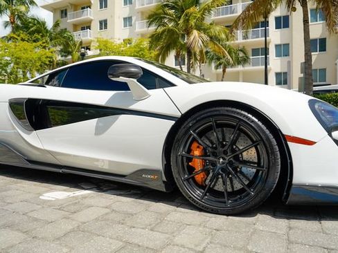 Used 2019 McLaren 600LT RWD image 35