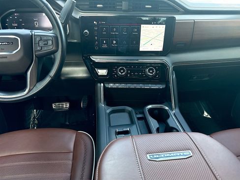 Used 2024 GMC Sierra 3500 Denali Ultimate image 18