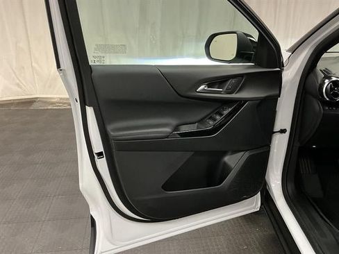 New 2027 Chevrolet Equinox LT w/ Safety and Technology Package AWD/4WD image 21