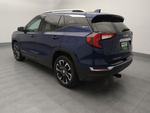 Used 2022 GMC Terrain SLT image 3