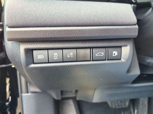 Used 2026 Toyota Camry LE FWD image 27