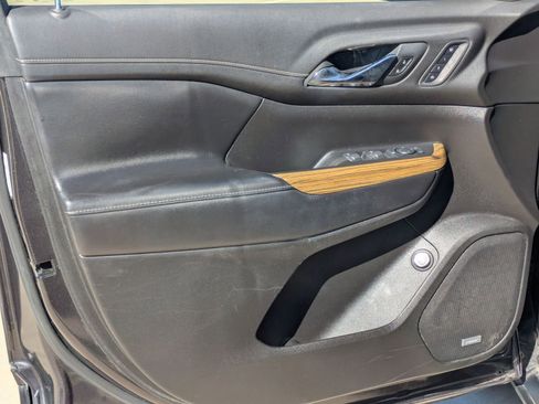 Used 2019 GMC Acadia Denali w/ Technology Package image 11