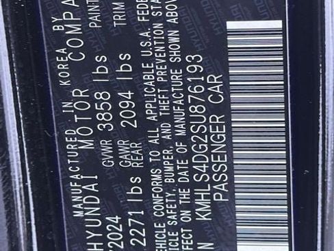 Used 2025 Hyundai Elantra SEL image 38