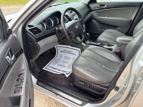 Used 2009 Hyundai Sonata Limited FWD image 3