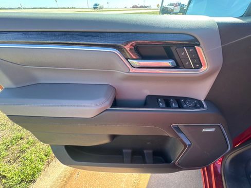 Used 2022 Chevrolet Silverado 1500 LTZ w/ LTZ Premium Package image 12