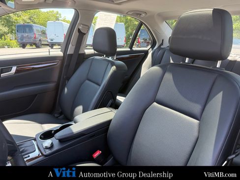 Used 2014 Mercedes-Benz C 300 4MATIC Sedan image 18