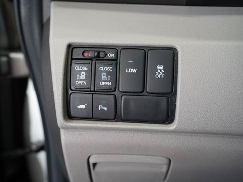 Used 2014 Honda Odyssey Touring image 24